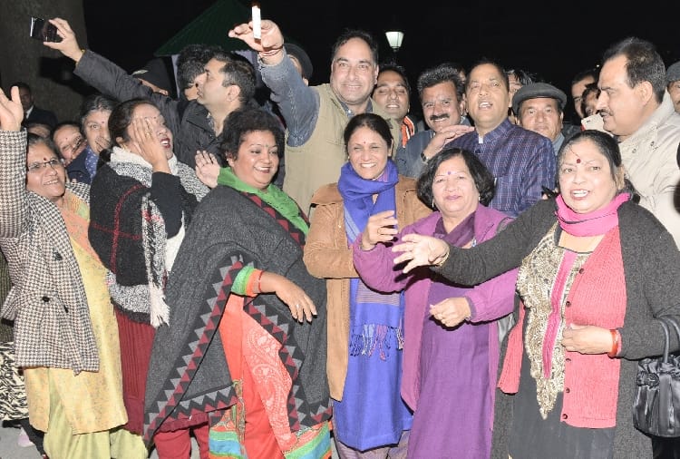 pics of lohri celebration at shimla himachal