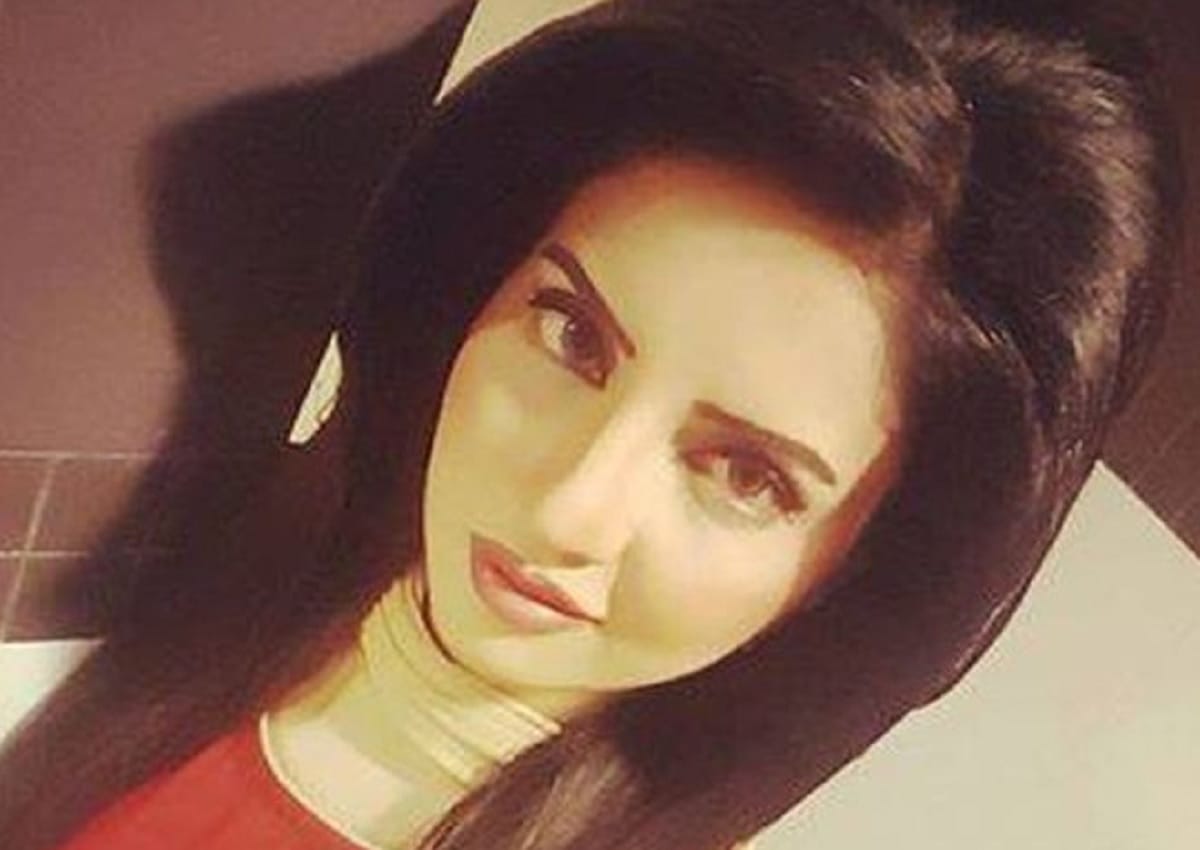 Pakistan News Anchor Kiran Naaz Praised India on her bulletin