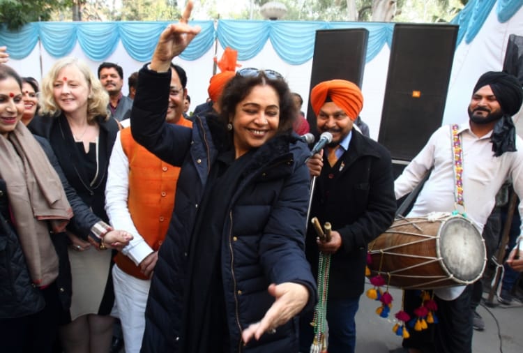 Lohri celebration mc office, mp kirron kher