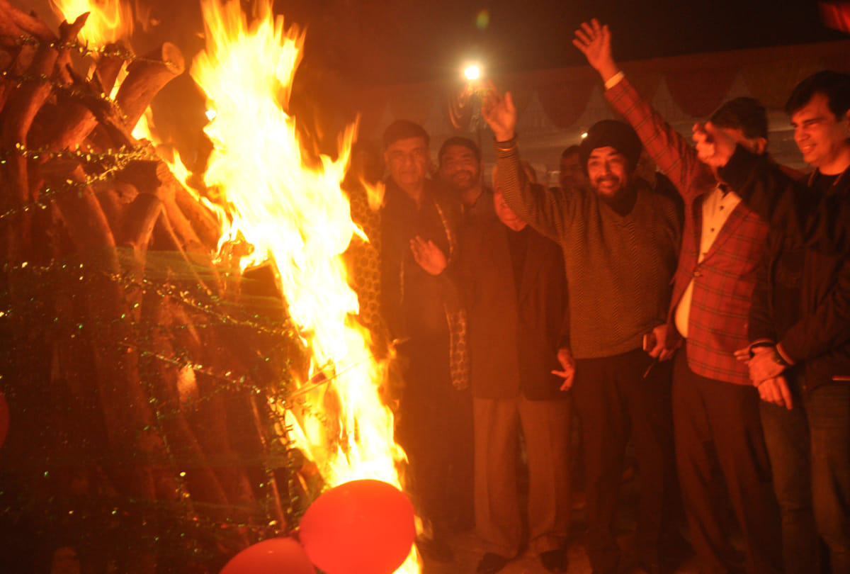 Lohadi celebrated on songs and drops of drum this is story of Lohri