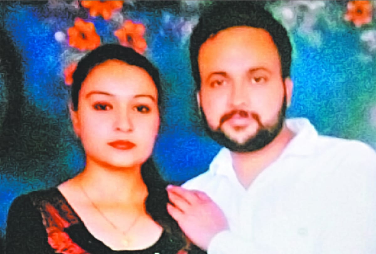 canada based wife cheated, man commits suicide