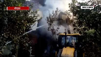 FIRE IN plywood godown in noida