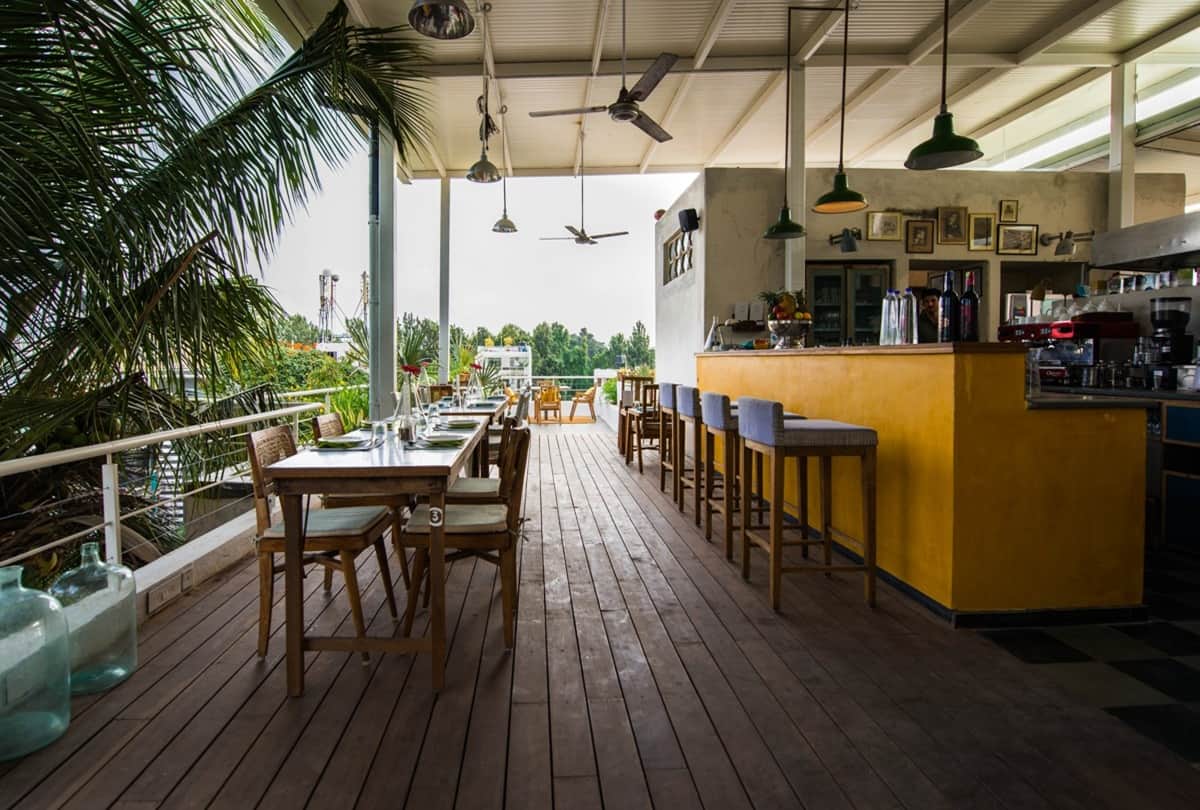 If you want to overcome from stress then you must vizit these tremendous rooftop cafes