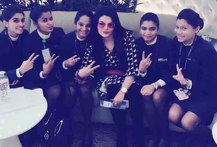 rakhi sawant wrote a disgusting caption on a photo users troll her