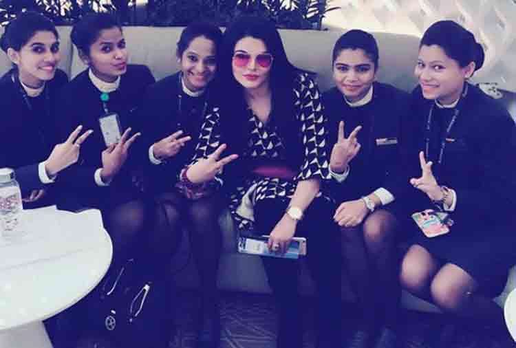 rakhi sawant wrote a disgusting caption on a photo users troll her