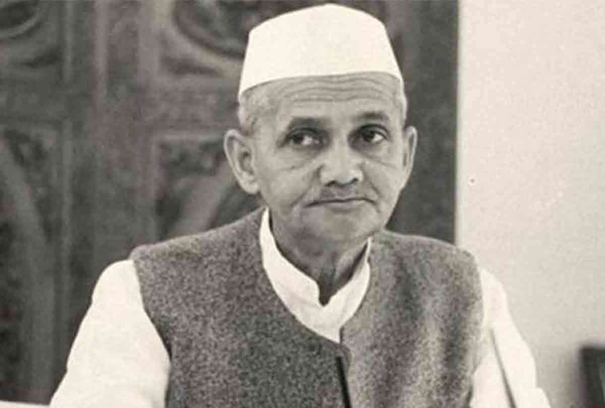 lal bahadur shastri biopic name is The Tashkent files related with his death mystry