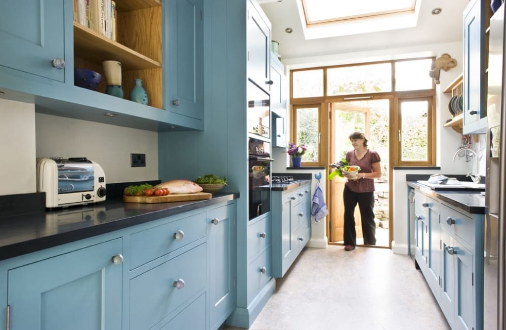 how to make a small kitchen look larger
