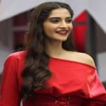 sonam kapoor big statement on her first menstrual cycle in padman promotion