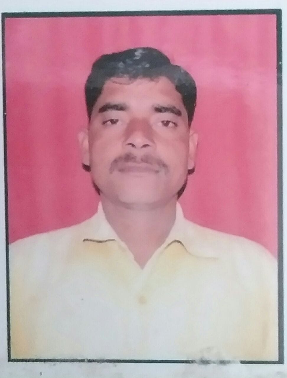 man died in road accident at meeraut 