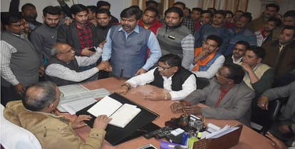Forgot the honor of the intoxicated law of power, BJP openly threatens to SP