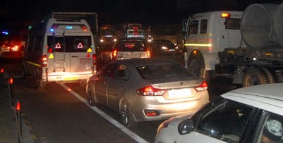 Ruckus after road accident, farmers beaten with sticks