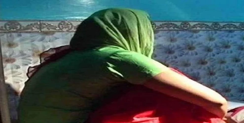 Kidnapped student, Gang rape for two days