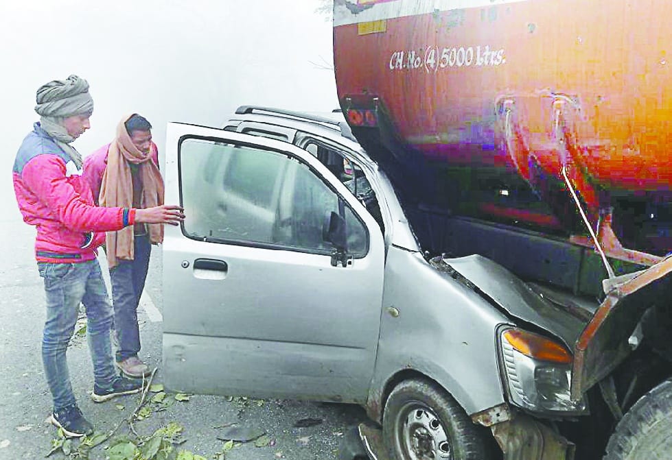 Road collapsed on the street, contractor's death