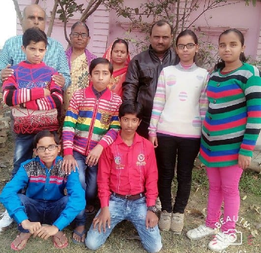 मेधावी छात्रा के घर तक बनेगी सड़क, मोहल्ले में खुशी