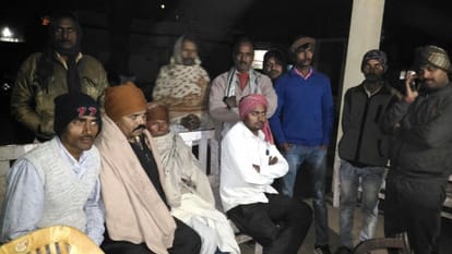 Two died in road accident in mirzapur 