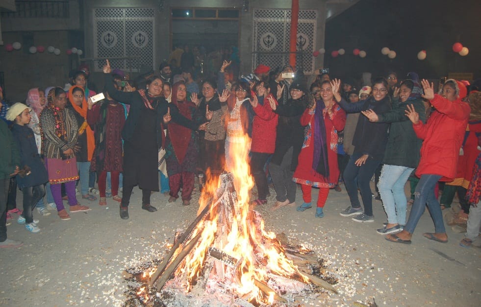 Lohiri celeberated in gorakhpur