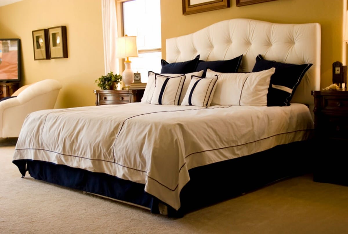  according to vastu never do these mistakes in bed room