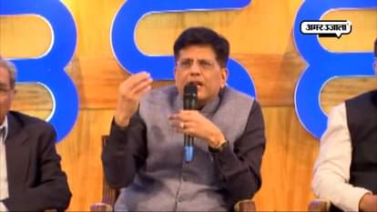  ‘Bhajan mandalis’ cannot be stopped from playing in Mumbai locals: Railway Minister