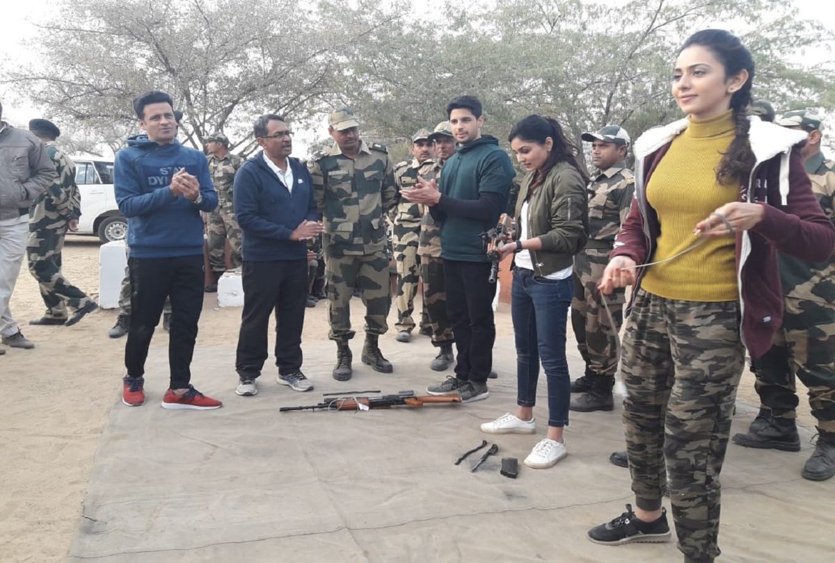 Film Aiyaary team arrived at india border in rajasthan