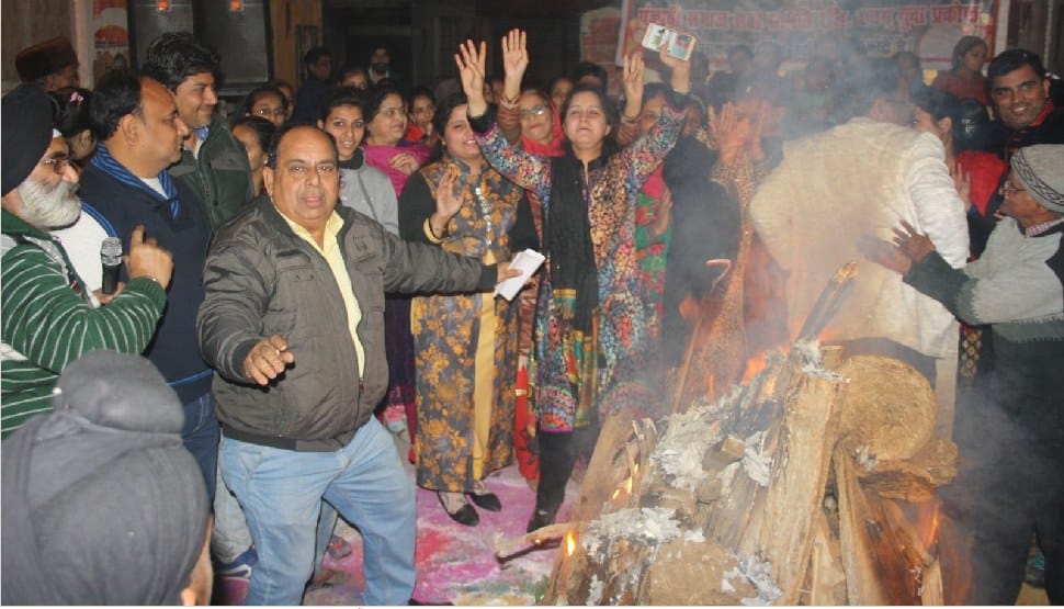 Lohri celebrated with fan fair