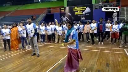 YOGI CABINET MINISTER SWATI SINGH PLAYER BADMINTON IN LUCKNOW