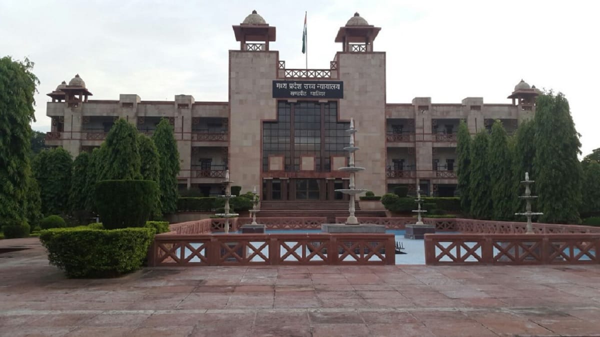 MP HC issues notice on contempt petition to seven collectors posted in Rewa on encroachment case in ponds