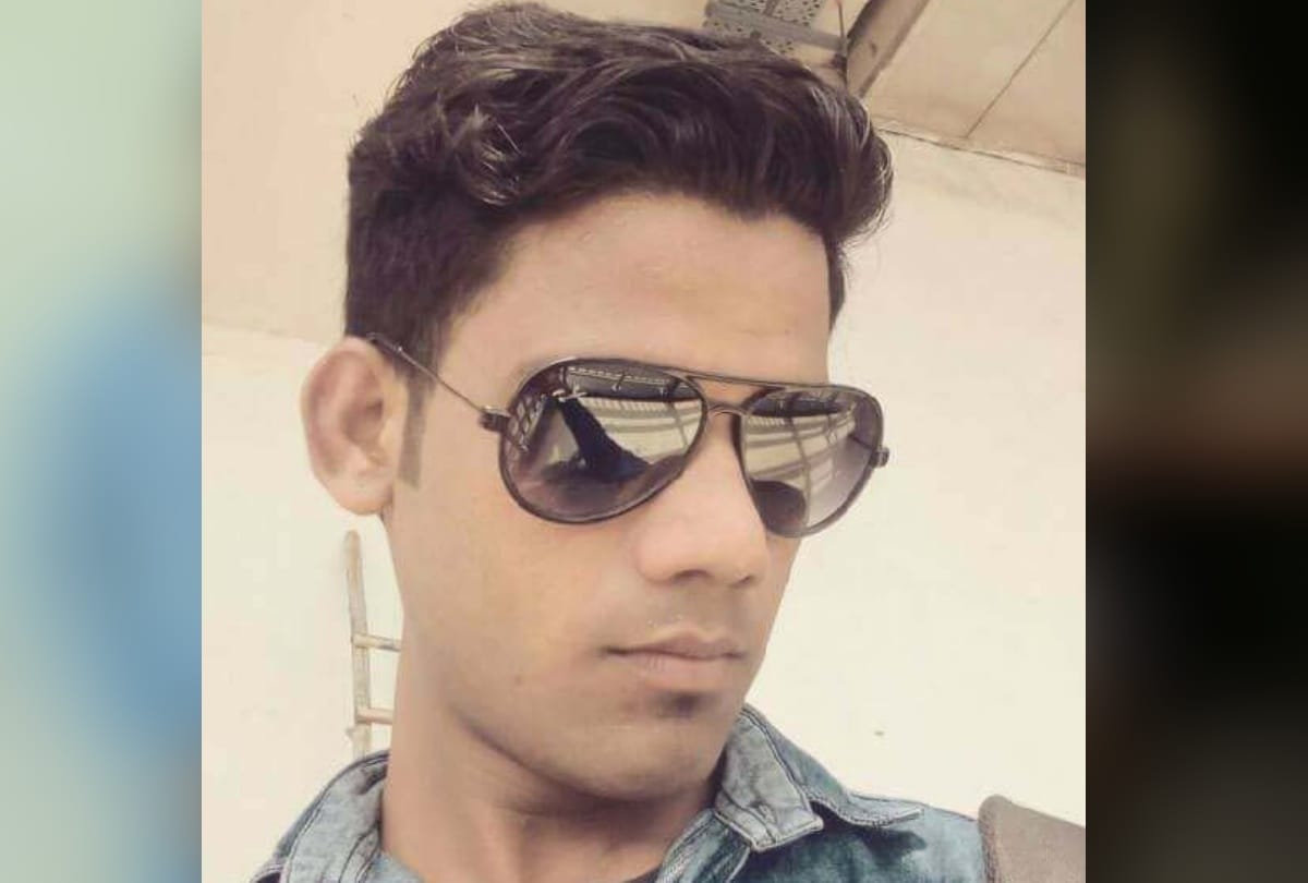 boy was killed by stabbing knife in front of his girlfrind
