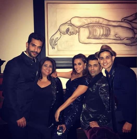  Bigg Boss 11 Ex contestant Priyank Sharma dances with Neha Dhupia in Shah Rukh Khan party 