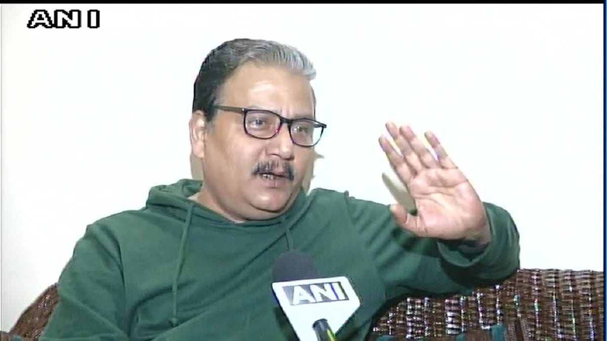 RJD leader strikes targets on army chief