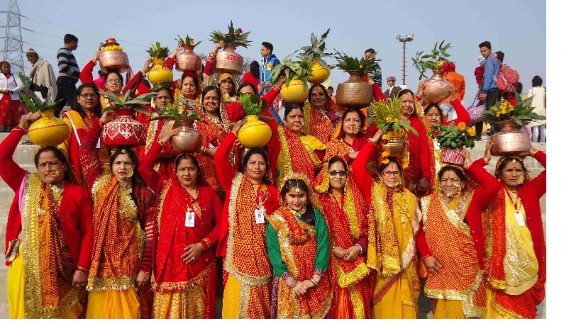 Harela Club's Uttaranani fair celebrates color