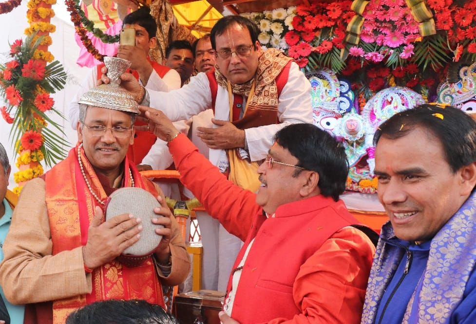 Huge Jagannath Rath Yatra photos dehradun