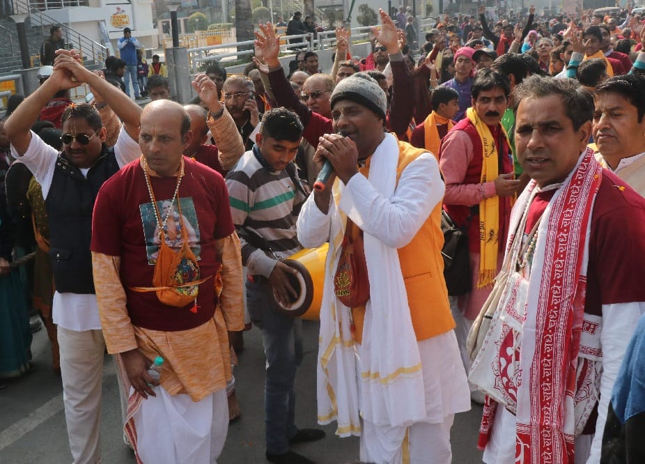 Huge Jagannath Rath Yatra photos dehradun