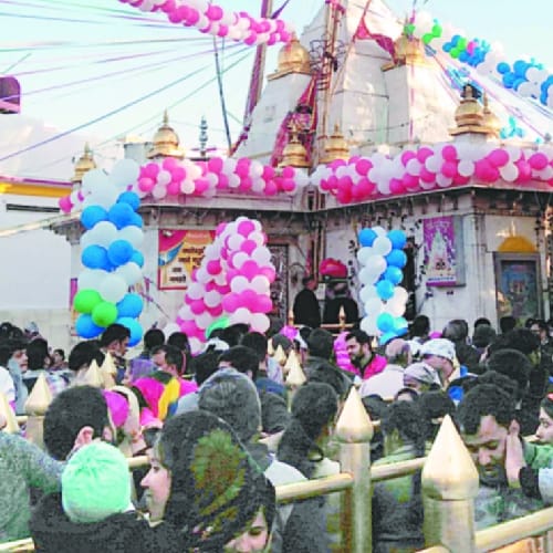 धूमधाम से मनाई नयनादेवी माता की जयंती