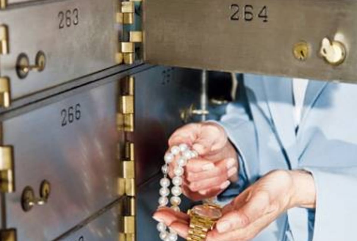 read this before putting gold in bank locker