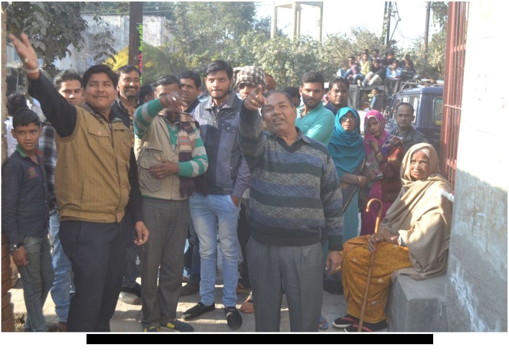 ex-army man fiercely firing in etah 