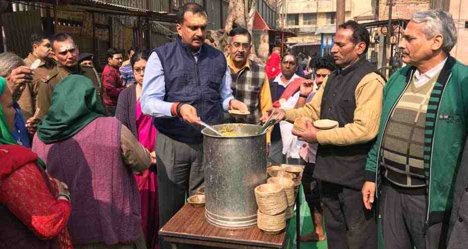 Makar sankranti celebration in kashi vishwanath temple