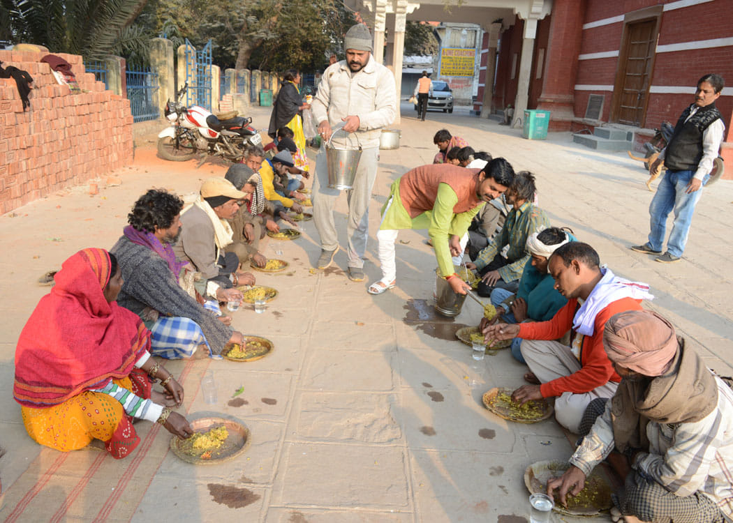 Makar sankranti celebration in kashi vishwanath temple