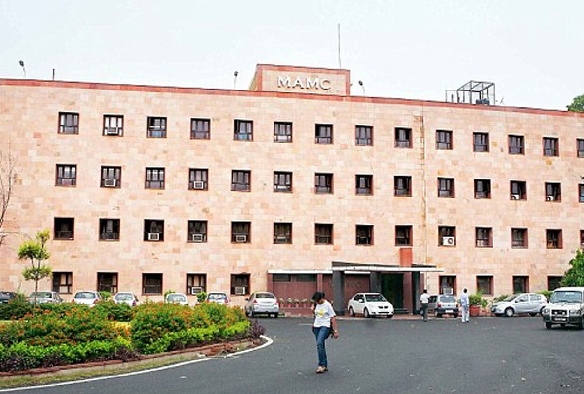 In british india maulana azad medical college was central jail and gallop house, know full history