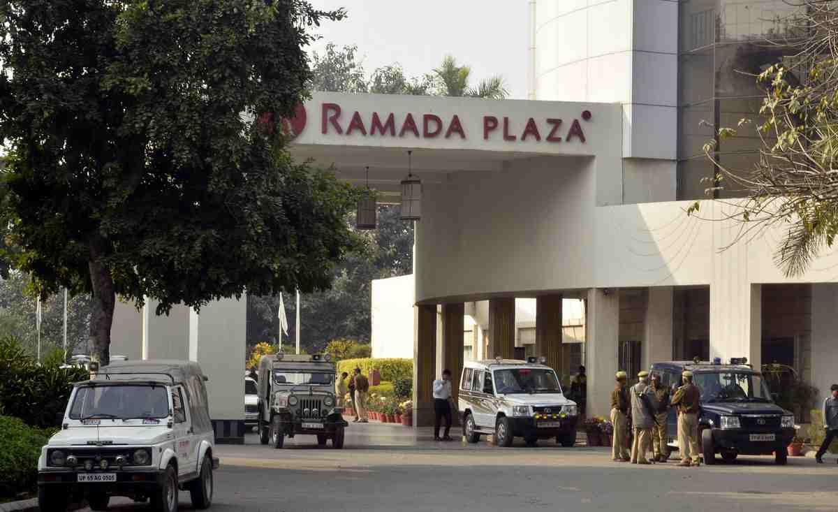 ramada hotel and jhv mall will be go for auction
