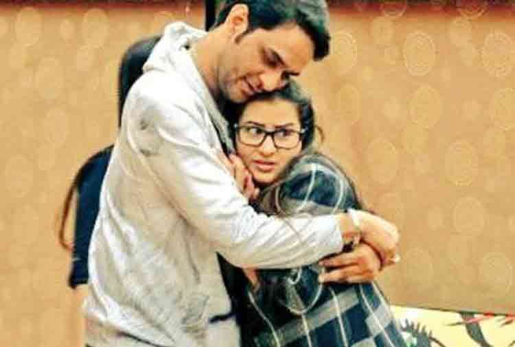 bigg boss 11 shilpa shinde relationship with these 3 male actors