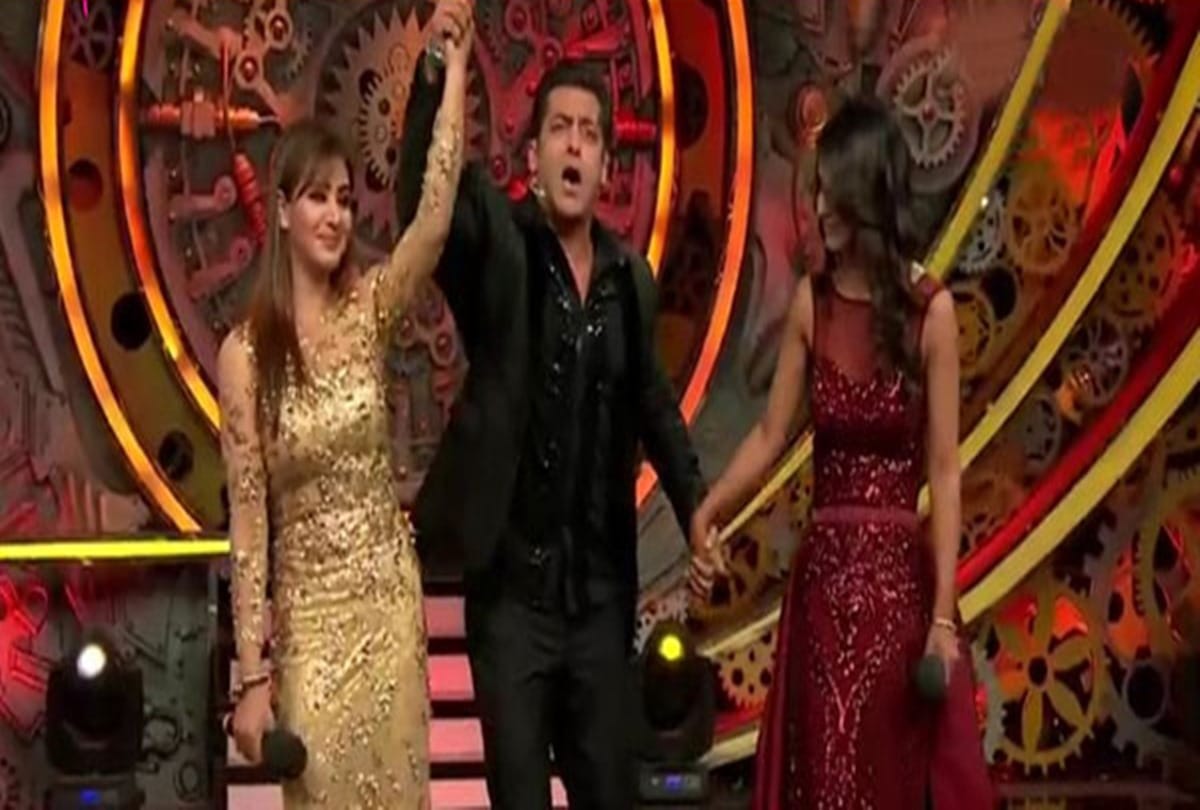 After winning the Bigg Boss 11 trophy Shilpa Shinde reveals shocking things about Vikas Gupta 
