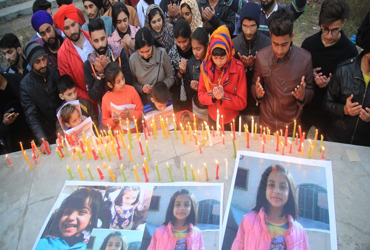 candle march in jammu and kashmir for pakistani girl zainab