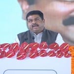बाड़मेर की जनता को संबोधित करते पेट्रोलियम मंत्री धर्मेंद्र प्रधान