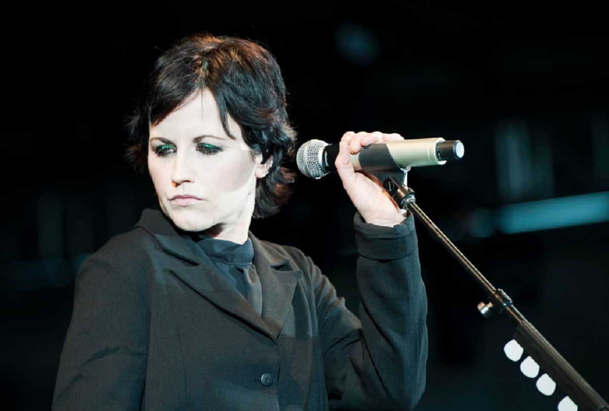 international singer dolores oriordan has died at the age of 46 in london
