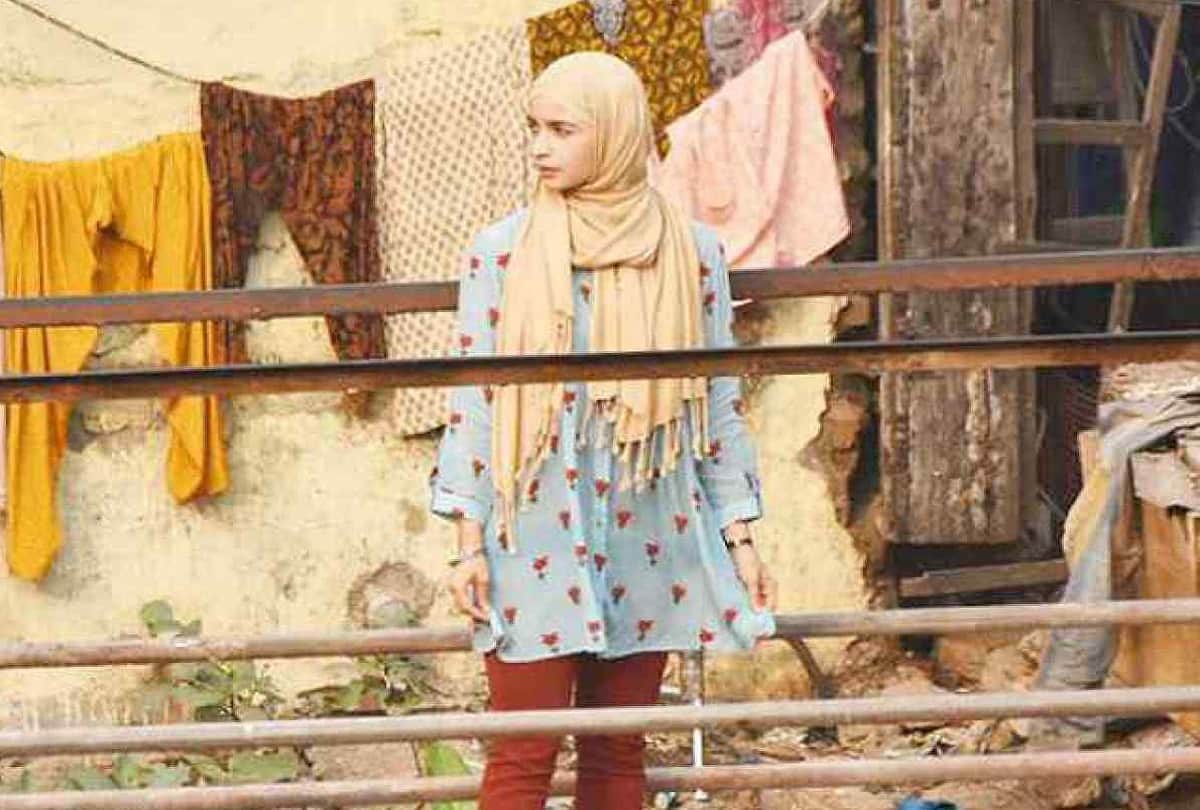 gully boy first official picture ranveer singh and alia bhatt