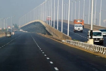 Agra Lucknow Expressway UP govt fixes toll rates