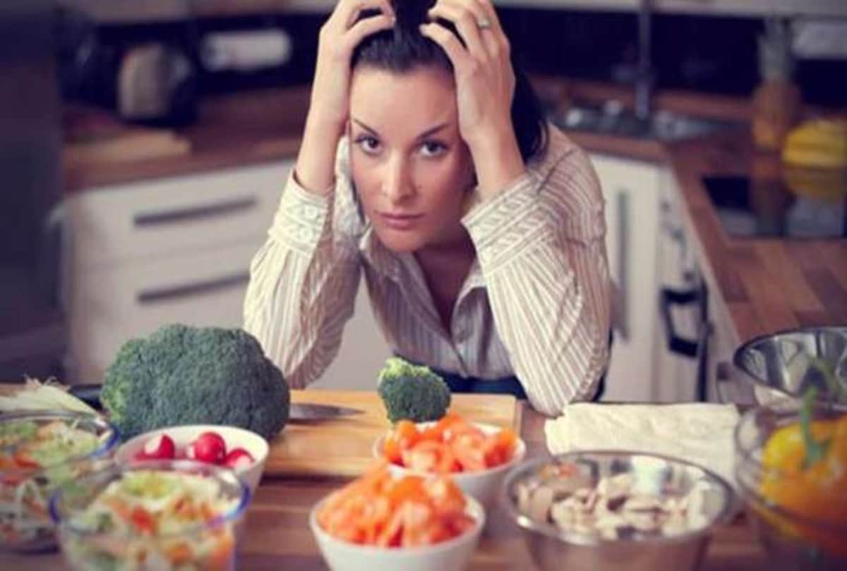 eating late night dinner affects blood sugar level and metabolism, know Best Times to Eat