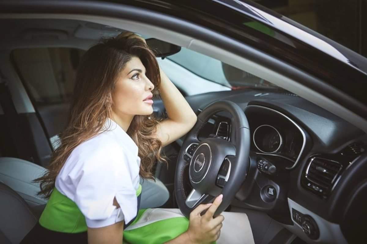 Bollywood Actress Jacqueline Fernandez buys Jeep Compass car