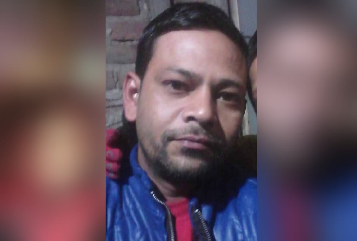 man killed his wife and son by hitting with brick and knife
