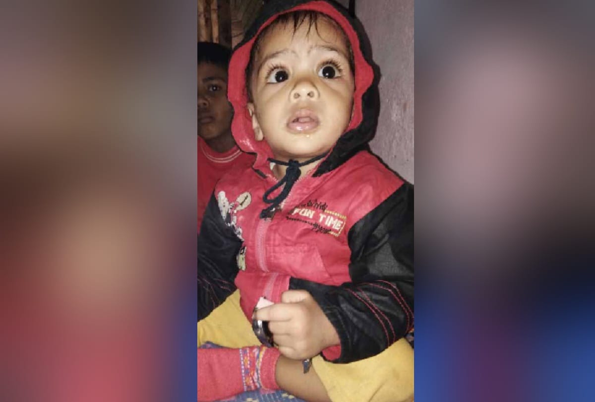 man killed his wife and son by hitting with brick and knife